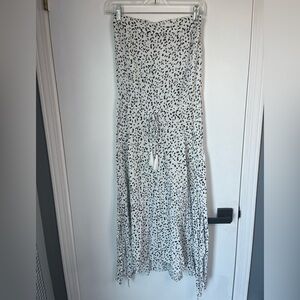 Olivaceous Black and White Strapless Dress